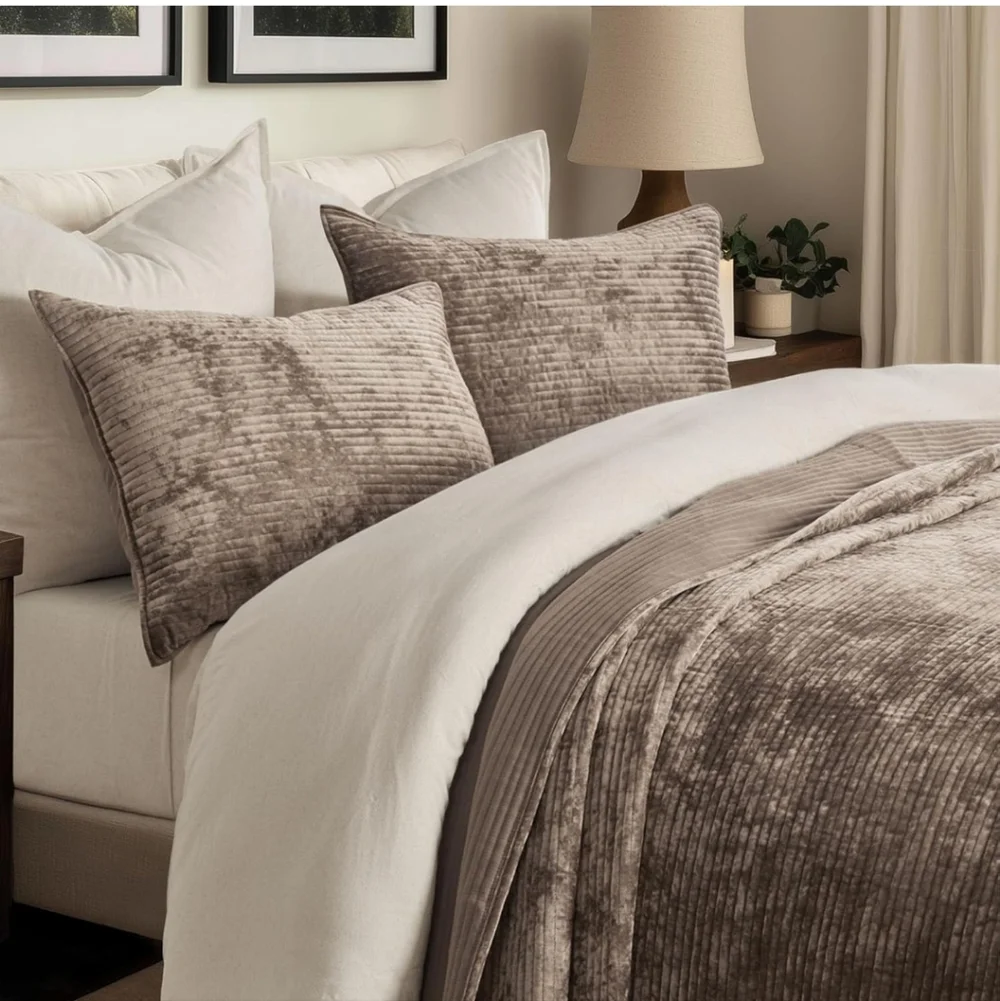 evergrace velvet quilt